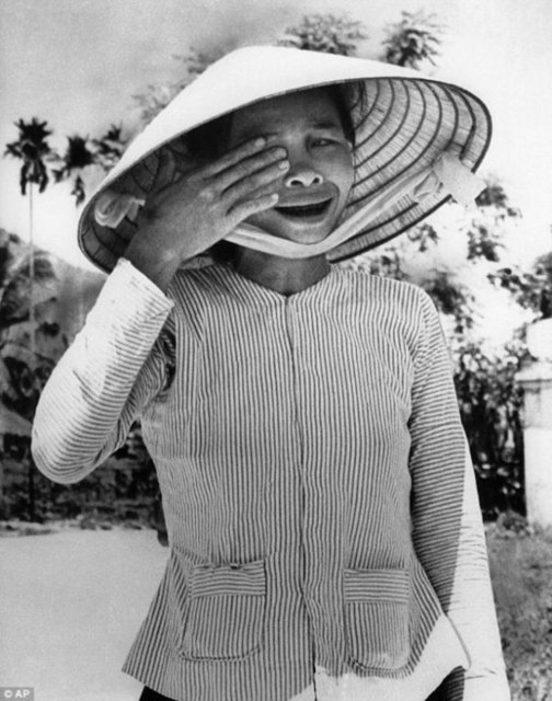 Vietnam ve Kore savaşları başta olmak üzere, birçoğu 60 yıllık bu fotoğraflar hala yürekleri sızlatıyor...