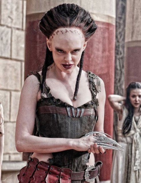 2011 yapımı 'Conan the Barbarian' filmindeki rolüyle Rose McGowan -
