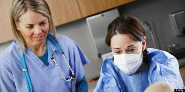 Birçok insan bacaklarınızın arasına bakıyor olacak.