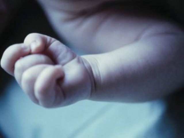 Bebeğin kalp atışı durabilir.