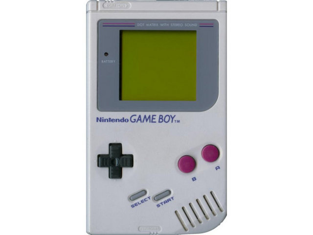 9- Gameboy-Atari -  - Çocukluğumuzun bu vazgeçilmezi gameboy'lar, tetrisler günümüzde içinde yüzlerce farklı oyun barındıran cep telefonları için rakip bile sayılamaz hale geldiler.