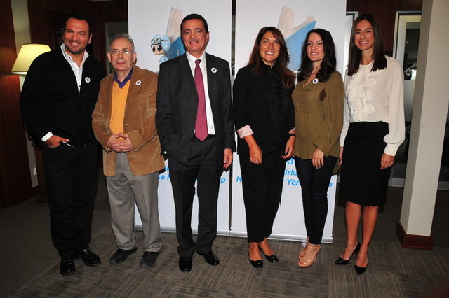ALİ SUNAL, BÜLENT ŞENVER, ASUMAN, YOSUN GÜRELİ, BURCU HANİF (1)