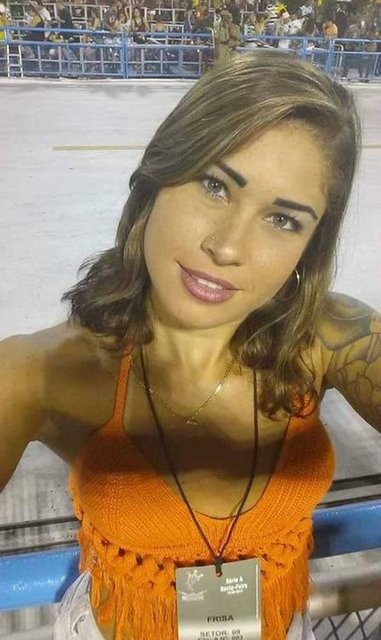 "Bundan çok heyecanlandım. Modellik yapabileceğimi düşünüyorum Ancak kesinlikle çıplak  modellik yapmam ve hiçbir şekilde çıplak soyunmam. Modellik önerenler bunu baştan bilsin" diyor.