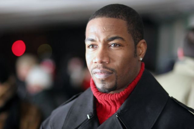 Michael White    - DirecTV CEO  - EMEKLİ MAAŞI: 273,787 dolar