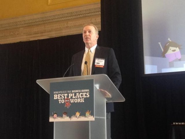 John P. Wiehoff  - CH Robinson Worldwide CEO - EMEKLİ MAAŞI: 356,391 dolar