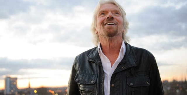 Richard Branson - Virgin Group Kurucu-Başkanı  - Geçmişte yaptığı en tuhaf iş: Müzik yapımcılığı -