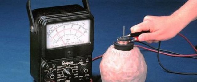 Bu iddialar doğruysa elektrik kavramı, milattan önce keşfedilmiş ve hatta kullanılmaya başlanmıştı ancak bu bilgi sadece bir avuç insan tarafından biliniyordu. Bağdat Pili olarak bilinen bu çömlek piller de bu gerçeğin ispatı olarak karşımızda duruyor.