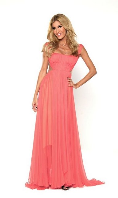 HER ŞEY DAHİL -  - Alişan ve Çağla Şıkel ile "Her Şey Dahil", hafta içi her gün saat 10.00'da, birbirinden ilginç konukları ve magazin gündemine dair yorumlarıyla güne renk katmaya devam edecek.