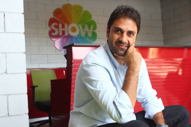 SHOW HABER -  - Günün erken saatlerini haber ile karşılayan SHOW TV, ana haber saatinde de "Haber Adamı" Erhan Çelik yönetimindeki Türkiye'nin Haber Merkezi, Show Haber'de dosyaları ve özel haberleri ile gündemin nabzını tutuyor.