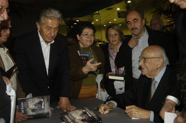 SEDAT ALOĞLU, JAK KAMHİ