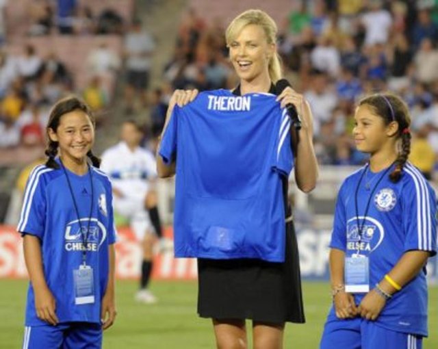 Charlize Theron - Chelsea
