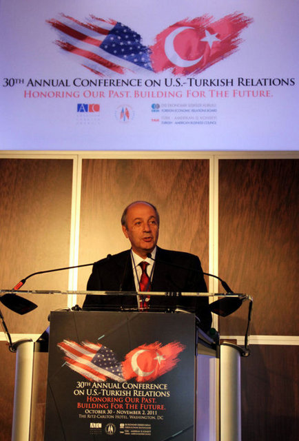 TUNCAY ÖZİLHAN