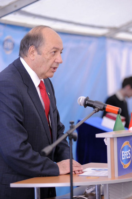 TUNCAY ÖZİLHAN