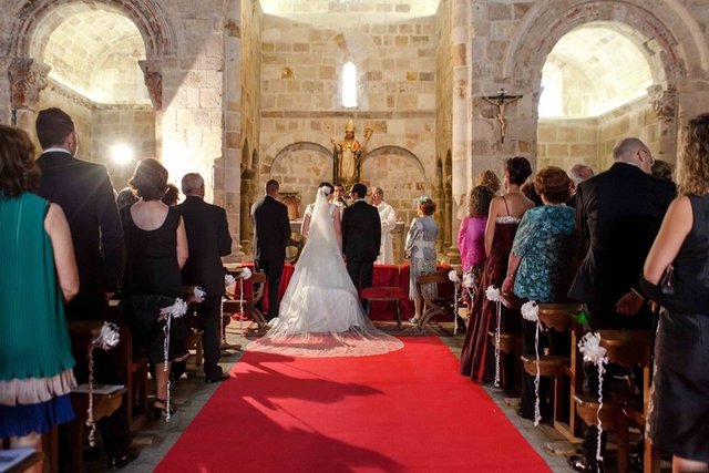 İspanya İspanya'da "Ne zaman evleniyorsun" sorusu tam bir muamma. İspanyolların inanışına göre, yer süpürülürken süpürge birinin ayakkabısına ya da...