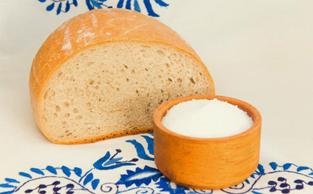 Bu erzak paketine bir de zeytinyağı eklerseniz, sizden daha iyisi olmaz.