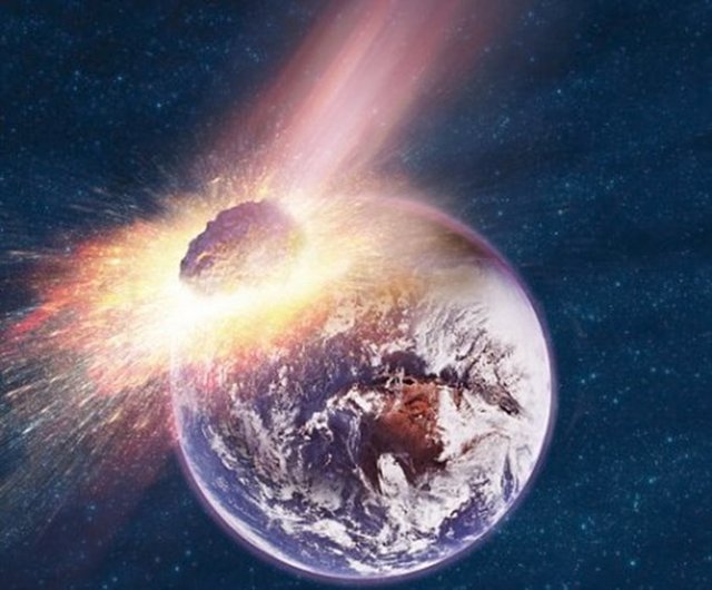 13 Nisan Cuma 2029'da ise 99942 Apophis isimli asteroid dünyanın yakınından geçicek. Bilim insanları bu asteroidin dünyaya çarpma olasılığının sıfır olduğunu söylese de kimileri için bu tarih hala göz korkutuyor.