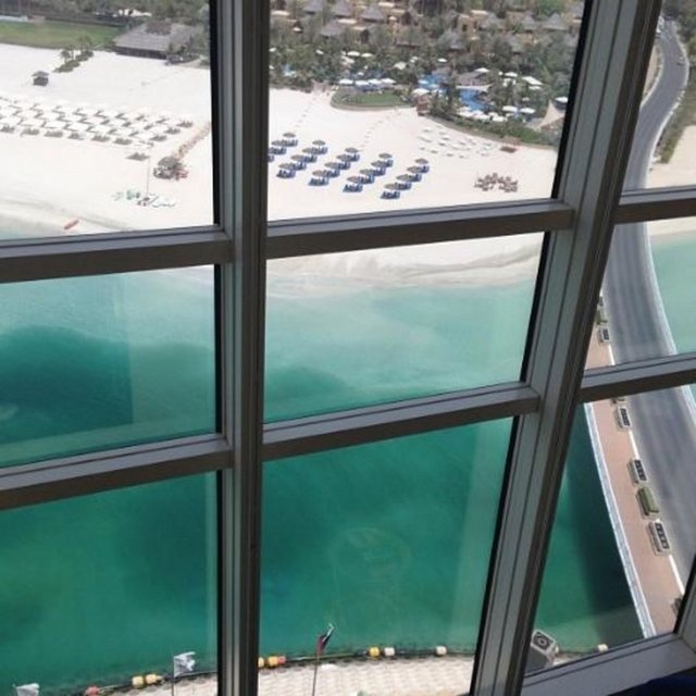 EBRU POLAT - Dubai sıcak