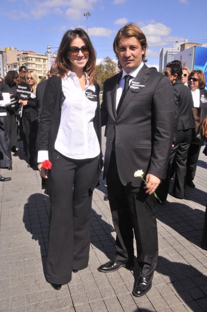 İPEK - RIFAT DEDEMAN