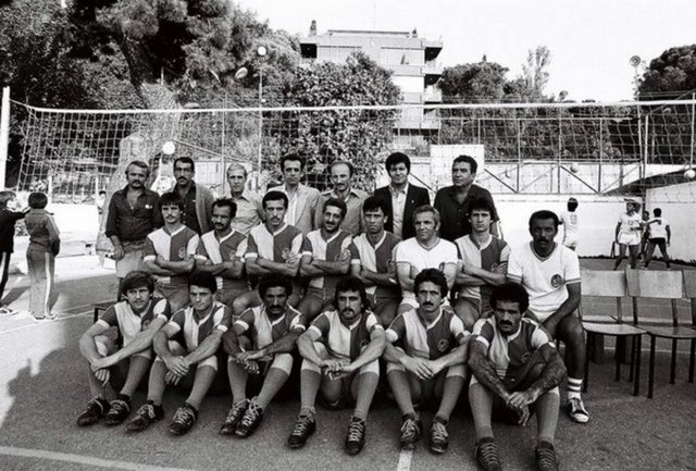 Rizeli Araştırmacı- Yazar Fatih Sultan Kar, 140 ünlü ismin yer aldığı, 'Onların da Yolu İETT'den Geçti' isimli kitabında Başbakan Recep Tayyip Erdoğan'ın bilinmeyen yönlerine ilişkin belge, bilgi ve fotoğraflara da yer verdi.