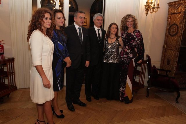GÜL MISTAÇOĞLU, SUZAN YALÇINKAYA, AYDIN MISTAÇOĞLU, CEM YALÇINKAYA,DİDEM ÇAPA, ESRA OFLAZ GÜVENKAYA 