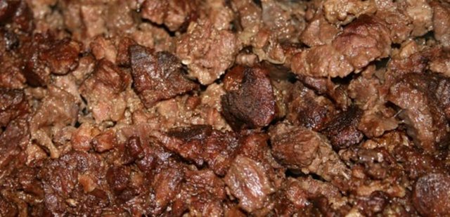 - Kurban etini asla pişirmeden yemeyin.