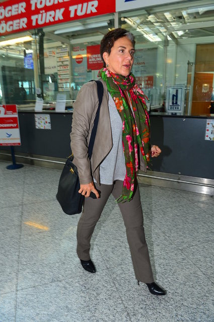 GÜLİN ÖNGÖR 