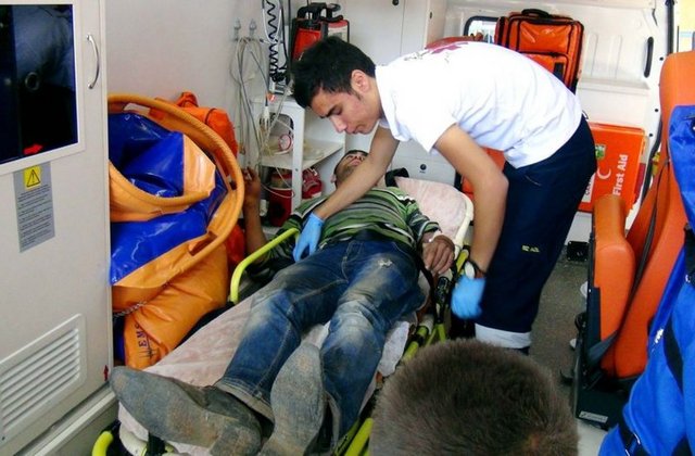 İşte yurttan diğer kurban manzaraları Acemi kasaplar bu yılda bir hayli fazla... Yurt genelinde 3 binden fazla kişi hastaneye başvurdu.