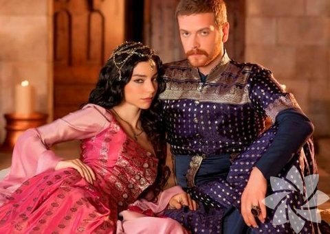 Babası Kanuni'nin ölümünü Kütahya'da haber alan II. Selim, İstanbul'a gelip tahta çıktığında 1566 Eylülü'nün son günüydü. Taht merasiminden sonra Eyüp Sultan'a gitti.