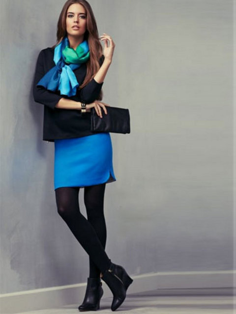 Siyahın birçok farklı tonu var. Ayrıca - kumaştan kumaşa da ton farklılıkları - gösterir. -