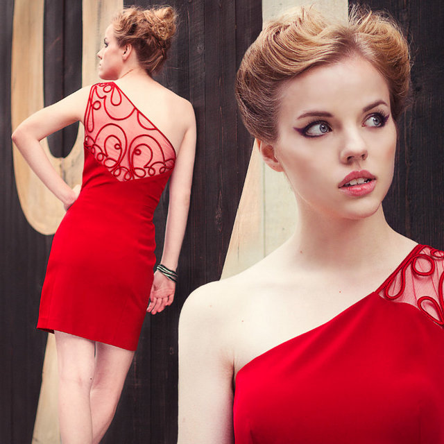 Baştan aşağıya - aynı renk giyinmek daha - uzun ve daha zayıf - görünmenizi sağlar. -  -