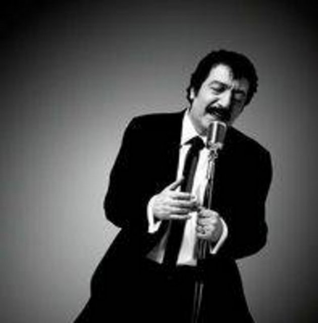 Babası annesinin katili! -  -  - Rahmetli sanatçı, arabeksin babası olarak tanımlanan Müslüm Gürses'in hayatında aile faciası var. -