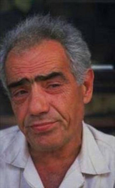 Babası halen hayatta olan Gündeş babasıyla görüşmemeyi sürdürüyor. -