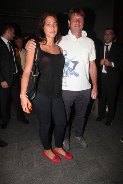 Kızım Zehra'yı bana benzeyen bir adama veririm.