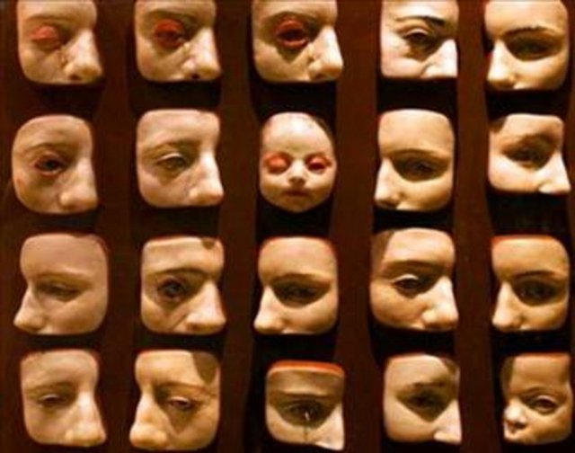 Mutter Müzesi ABD: Geniş kafatası koleksiyonu ile ünlü, doktorları anotomi ve anormal durumlar konusunda eğitmek için kurulmuş bir müze. Burada; gömüldüğü yerde sabuna dönüşen bir kadın cesedi, 2 kafalı bir çocuk iskeleti gibi korkunç şeyler görebilirsiniz. Hep derim zaten doktorlar ayrı bir varlık.