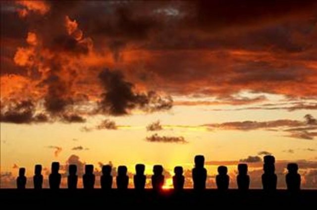 Manchac Bataklığı Louisiana Burası hayalet bataklık olarak bilinir. 1920'lerde tutsak edilen bir Voodoo kraliçesi (New Orleans tarihinin en gizemli, korkutucu ve özgür isimlerinden biri) tarafından lanetlenmiş. Bataklıkta kurulmuş 2 küçük köy 1915'teki fırtına yüzünden yok olmuş. Tabi bu bir efsane.