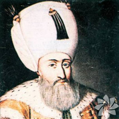 Gelen notta, babasının yanına gitmemesi gerektiği, öldürüleceği yazıyordu. 