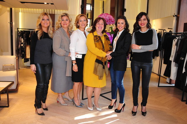 AYŞEGÜL TOPLUSOY, SEVİM UYAR, REVNA DEMİRÖREN, MONİK İPEKEL, FATOŞ SARIGÜL, SİTARE AKDİLEK