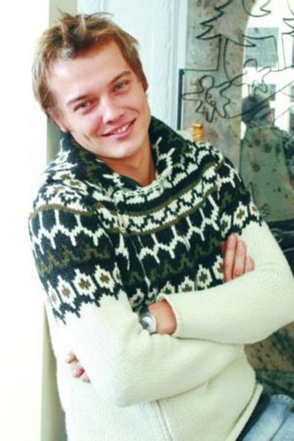 Arda Kural - Sağlık sorunlarını atlatıp mesleğine dönen Kural'ın boyu 1.81 cm. -