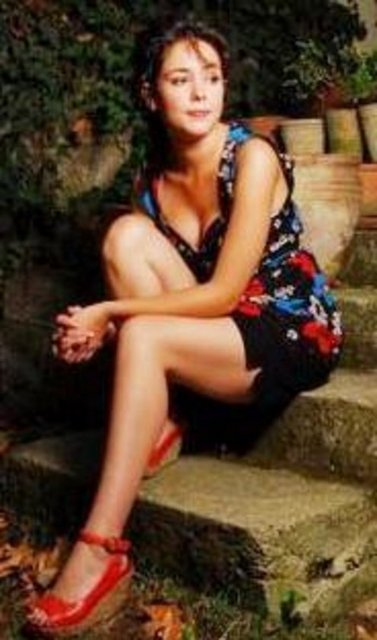 Duygu Yetiş - Genç yıldız 1.56 cm boyunda. -