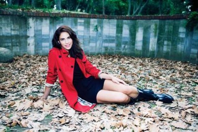 Zeynep Beşerler - Güzel oyuncu 1. 71 cm boyunda. -