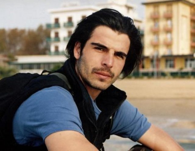 Mehmet Akif Alakurt - Ekranın Fatih Sultan Mehmet'i 1.89 cm boyunda. -