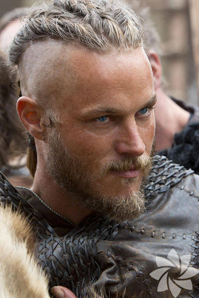 Yayınlandığı günden beri yoğun ilgiyle takip edilen Vikings dizisinden Travis Fimmel'le karşı karşıyayız.
