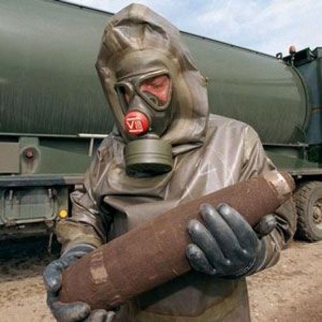 SOFİ NURETTİN: DİYORLAR Kİ SİZİN AJANSINIZ BİRKEZ DESİN Kİ BU TÜRKLERİN MUHALİFLER İÇİN GÖNDERDİĞİ SİLAHLAR VAR YA BİZİM ALDIĞIMIZ BİLGİLERE GÖRE BUNLARIN İÇİNDE KİMYASALLAR VAR DENSİN DİYORLAR.