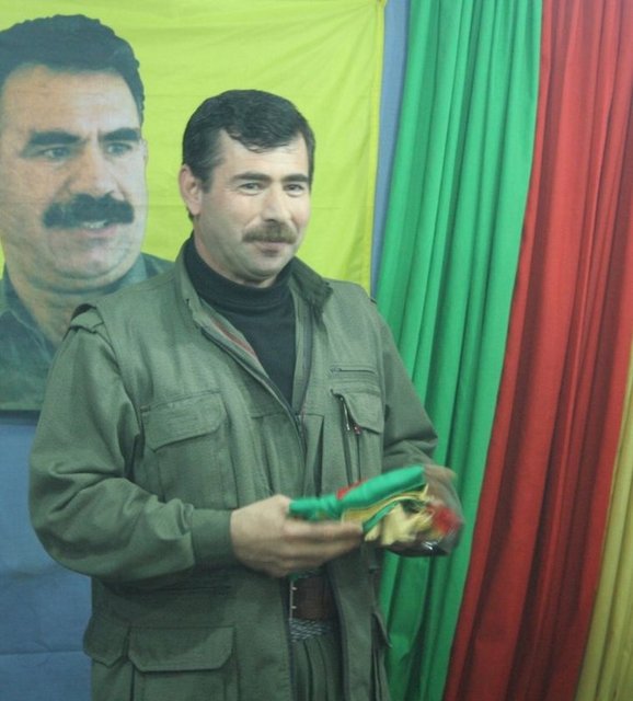 ŞAHİN CİLO: EVET İŞTE O ŞEKİLDE BİR HABER YAPILABİLİR. YANİ NASIL YAPABİLİRİZ BİLİYOR MUSUN BAK.