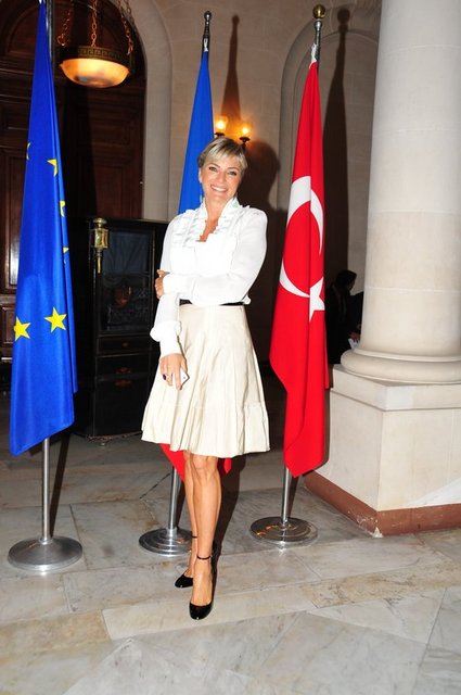 MİNE KALPAKÇIOĞLU