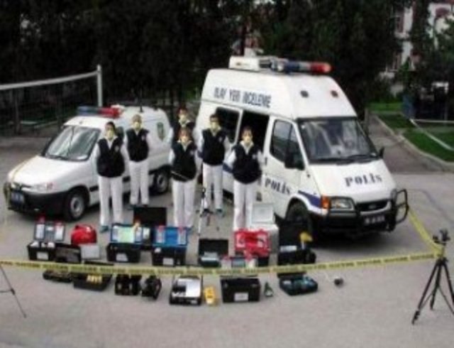 İLK 10 DELİL - Öğrencilerin ankette sorulan toplam 55 çeşitli delilden en - önemli gördükleri ilk 10 delil şöyle sıralandı: