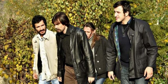 Buna karşın "kepek-deri döküntüleri" ile "idrar - ve gaita" seçeneği öğrenciler tarafından - işaretlenen en az delil seçeneği oldu