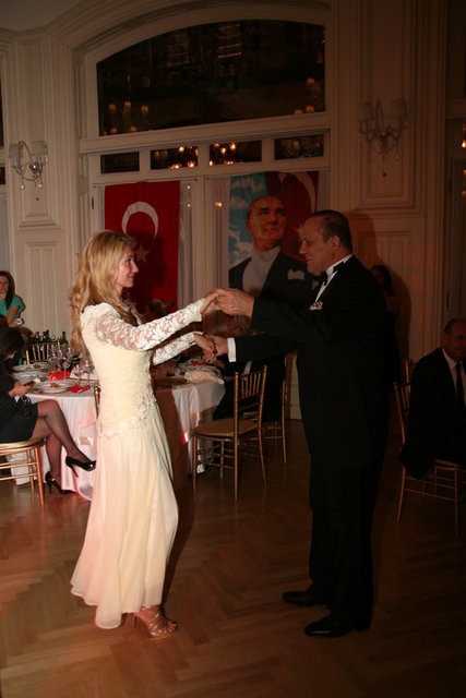 ZUHAL - CEYLAN PİRİNÇCİOĞLU