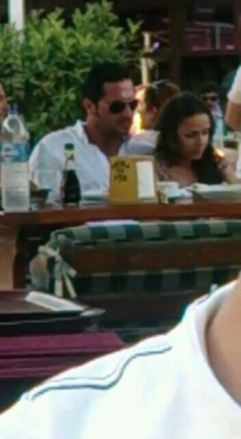 Seksi - ressamın aşkı uğruna Silivri'ye - yerleştiği konuşuluyor.