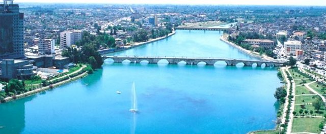 Adana: Parçalı yer yer çok bulutlu, öğle saatlerinde doğu ilçeleri kısa süreli ve yerel olmak üzere sağanak ve yer yer gök gürültülü sağanak yağışlı 27